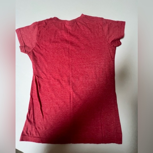 COCA-COLA LOGO TRUE VINTAGE RED GRAPHIC SHIRT. CREW NECK. SIZE MEDIUM
UNISEX - Picture 2 of 8